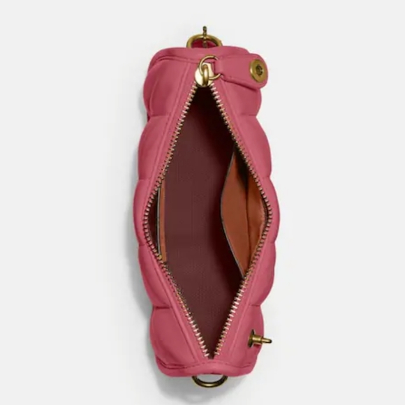 COACH | Quilted Swinger 20 Bag with Chain Strap - Picture 5 of 16